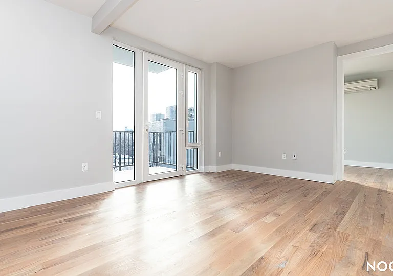 31-61 Vernon Blvd #6X — Photo 10