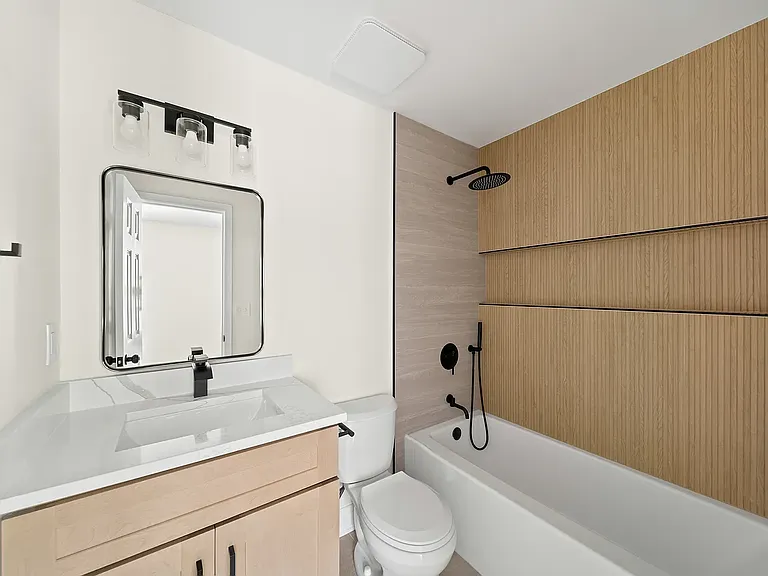 1303 Wedgewood Ct — Photo 11