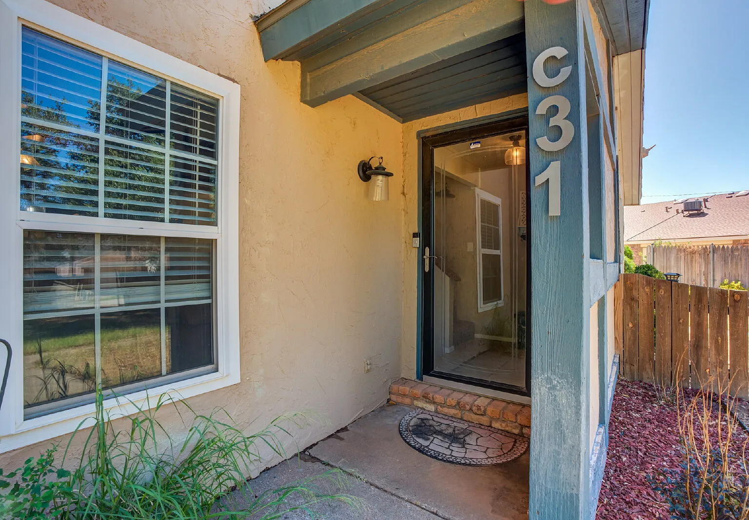 2 bed, 2.5 bath, 1519 sqft, $1,495 — Photo 3