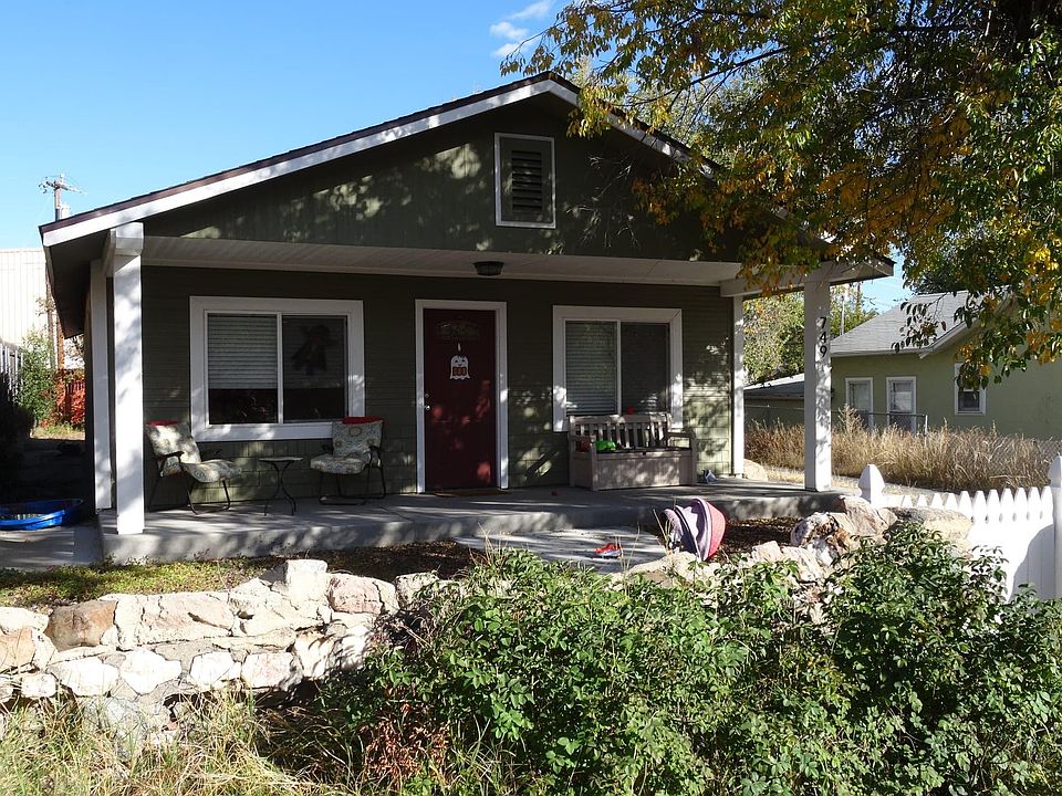 2nd image of 725 4th St