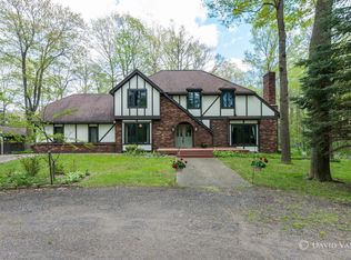 2192 Trillium Ln NW, Grand Rapids, MI 49534