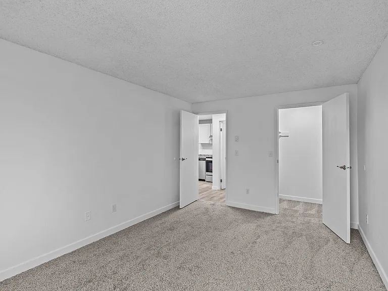 Brix Apartments — Photo 59