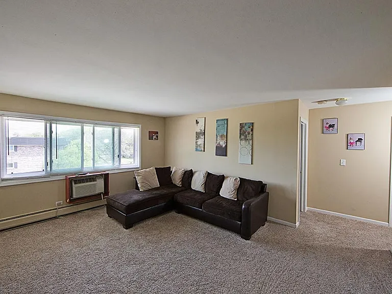361 Marshall Rd — Photo 4