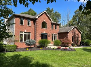 10610 County Rd, Clarence, NY 14031
