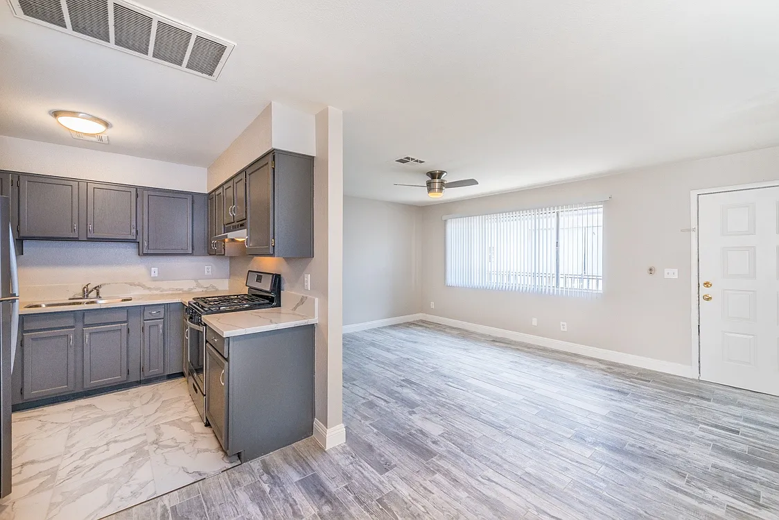 1640 Athol Avenue - I-24 — Photo 3