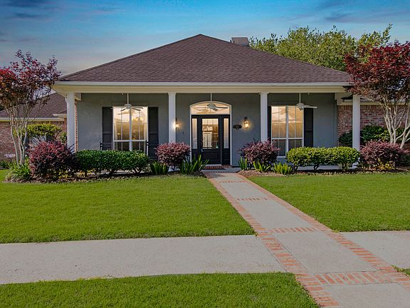 2nd image of 203 Saddlewood Cor