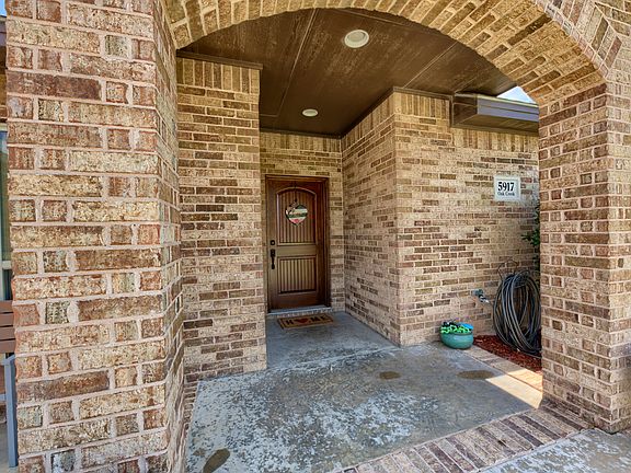 3rd image of 5917 Oak Creek Dr