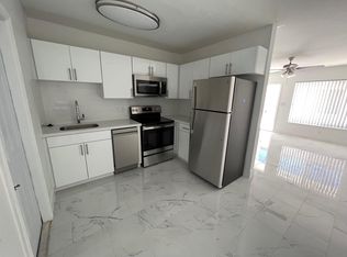 521 NE 44th St APT 2, Boca Raton, FL 33431