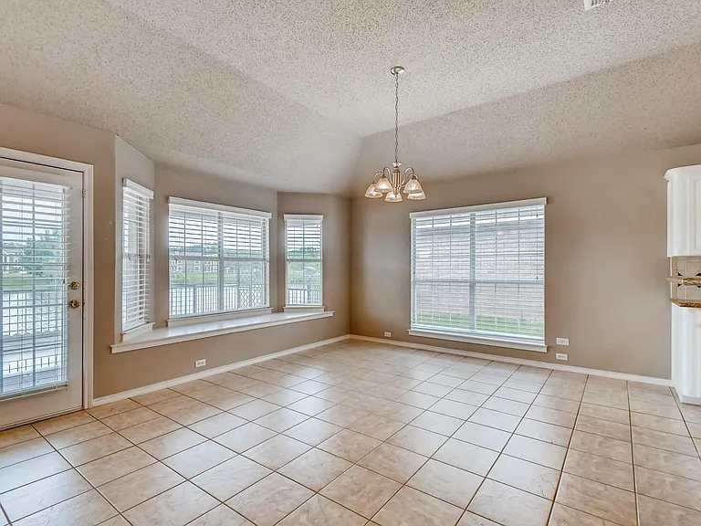 5930 River Bend Dr — Photo 11