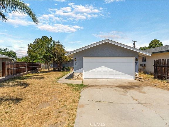 4th image of 26141 Camas Dr