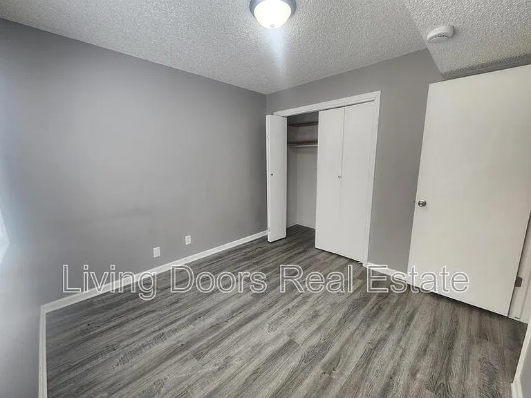 660 S 20th St #5 — Photo 6