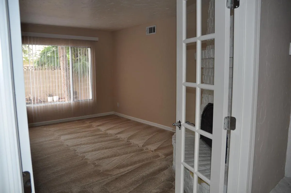 3911 S. Pine Street — Photo 2