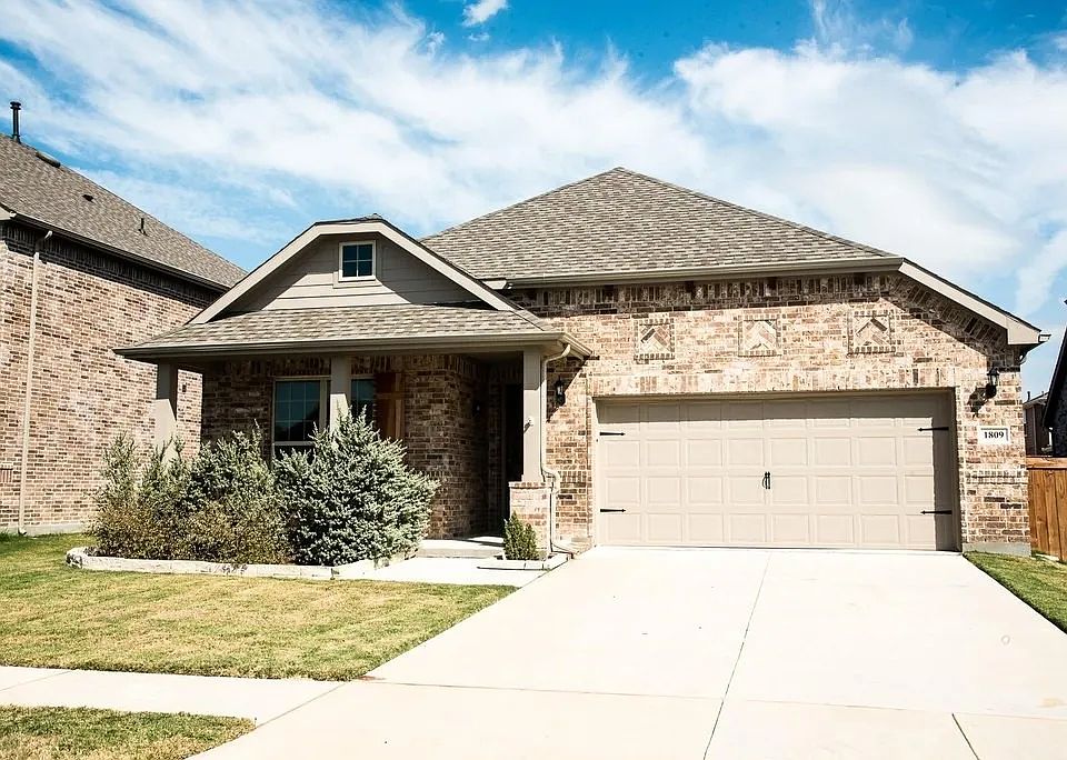 1st image of 1809 Meadow Trail Ln