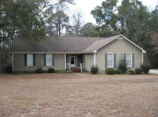 2126 Deer Run Cir, Tifton, GA 31793