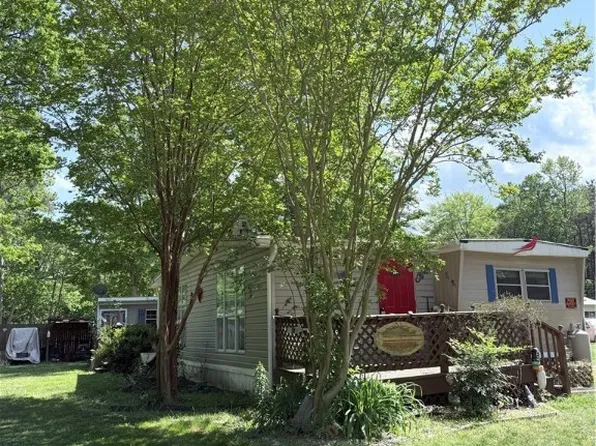 28 Lane Rd, Reedville, VA 22539
