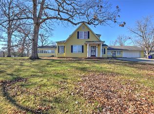 1925 S Fairview Ave, Decatur, IL 62521