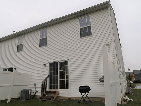 4th image of 6083 Brice Park Dr #14A