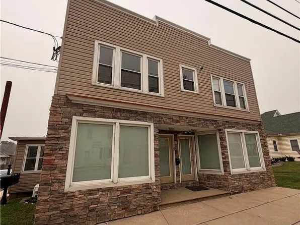 52 S Broadway #A, Wind Gap, PA 18091