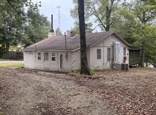2955 Sales Landing Rd, Camden, TN 38320