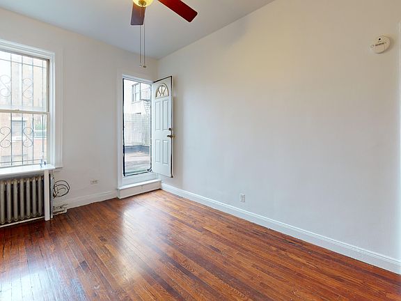5th image of 303 W 106th St APT 12A