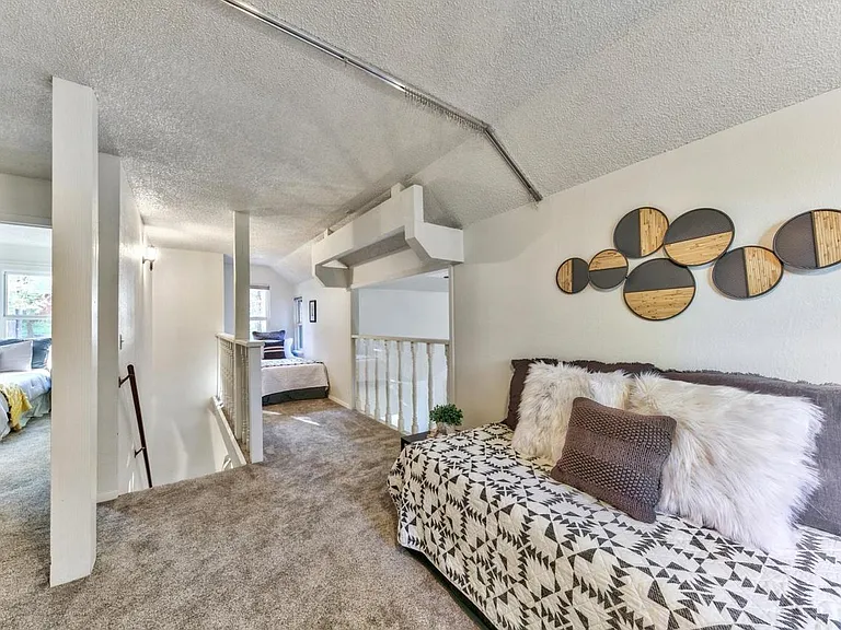 11591 Zermatt Dr — Photo 16