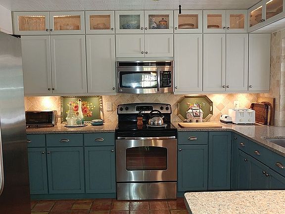 Thomasville cabinets