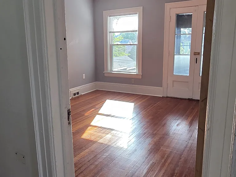 213 Culver Rd #2R — Photo 4