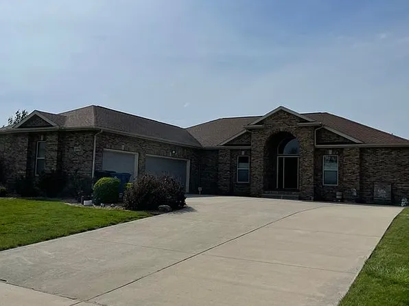 1379 County Road 2545 E, Ogden, IL 61859