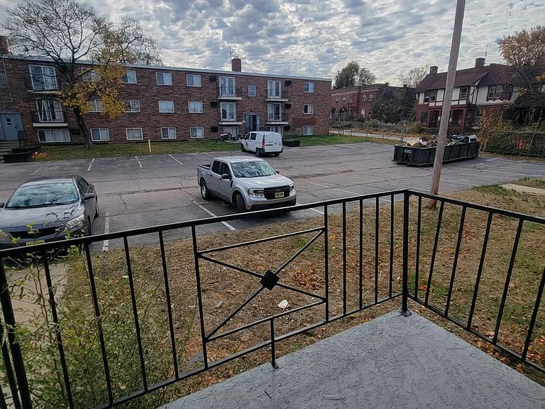 13420 Euclid Ave — Photo 58
