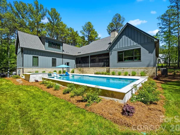 6223 Chimney Bluff Rd, Lancaster, SC 29720