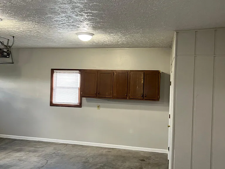 5541 N 300 E — Photo 15