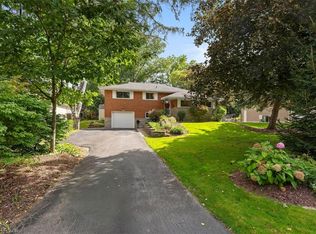 200 Woodview Cres, Ancaster, ON L9G1G2