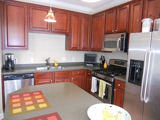 5th image of 8673 Meridian Square Dr