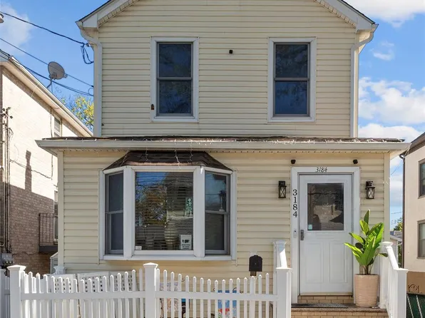 3184 Baisley Avenue, Bronx, NY 10465