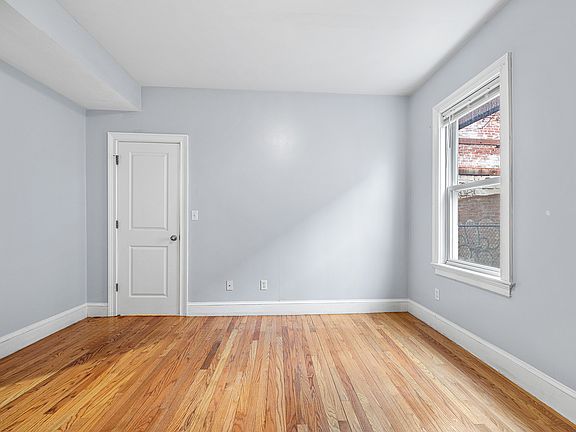 3rd image of 111 Heath St