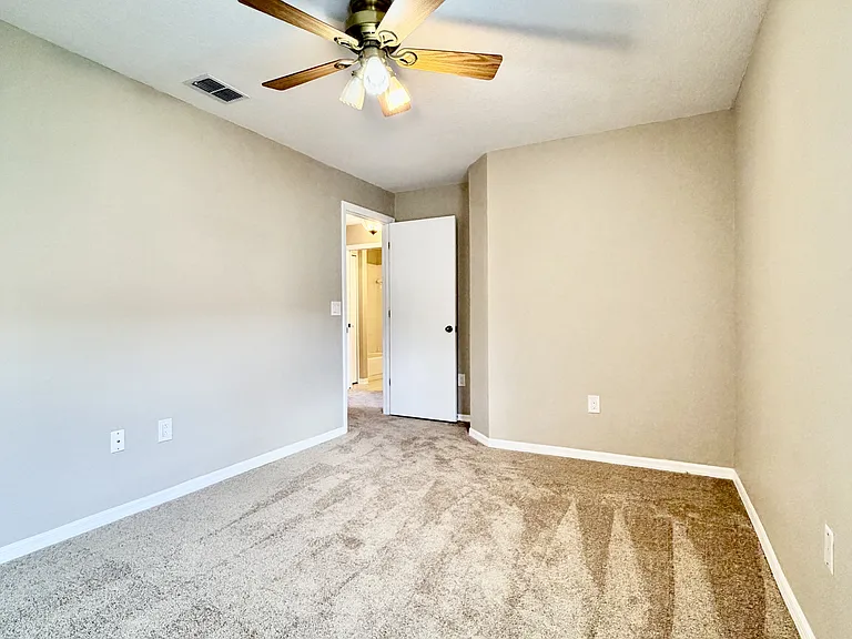 3415 Silver Meadow Way — Photo 34