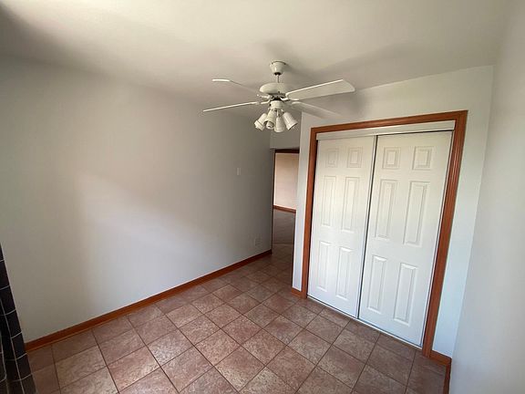 5th image of 2545 N Milwaukee Ave #2