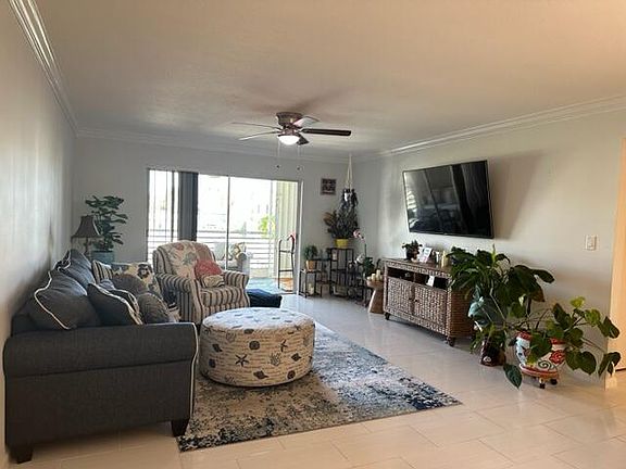 5th image of 117 Lehane Terrace S #203