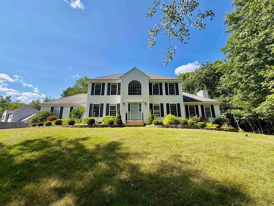 1st image of 11 Boxwood Lane