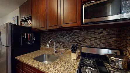 Sold by Diamond Real, Inc.