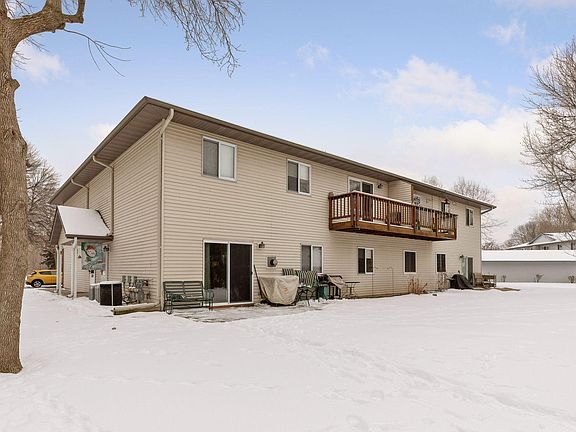 2nd image of 3337 Greenbrier St #D-402