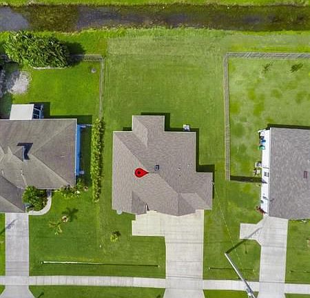 3rd image of 3676 SW Savona Blvd