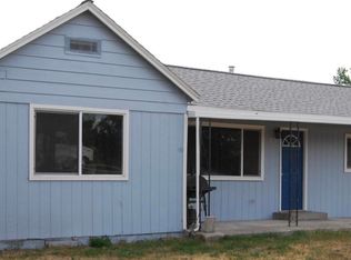 7106 Ahtanum Rd, Yakima, WA 98903