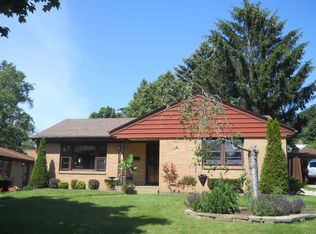 416 Hilton Ave, Rockford, IL 61107