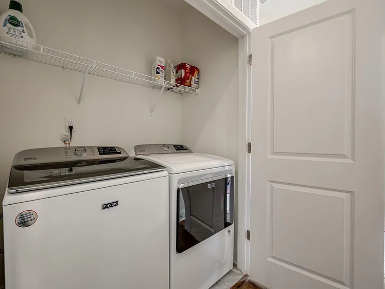 400 Simeon Dr — Photo 27