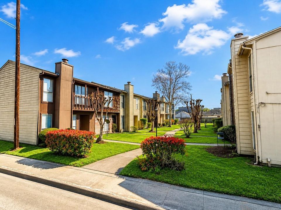 1st image of 11685 Alief Clodine Rd APT 10