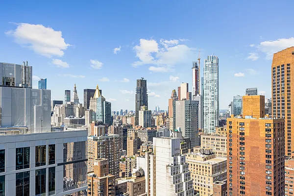 Rented by Kahen Properties | media 1