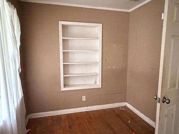 4th image of 6 Elliott Cir NW