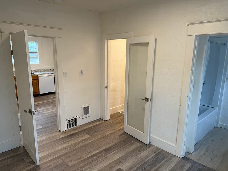 2265 4th St NE — Photo 7