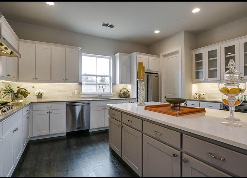 1st image of 7700 Eastern Ave Unit 207
